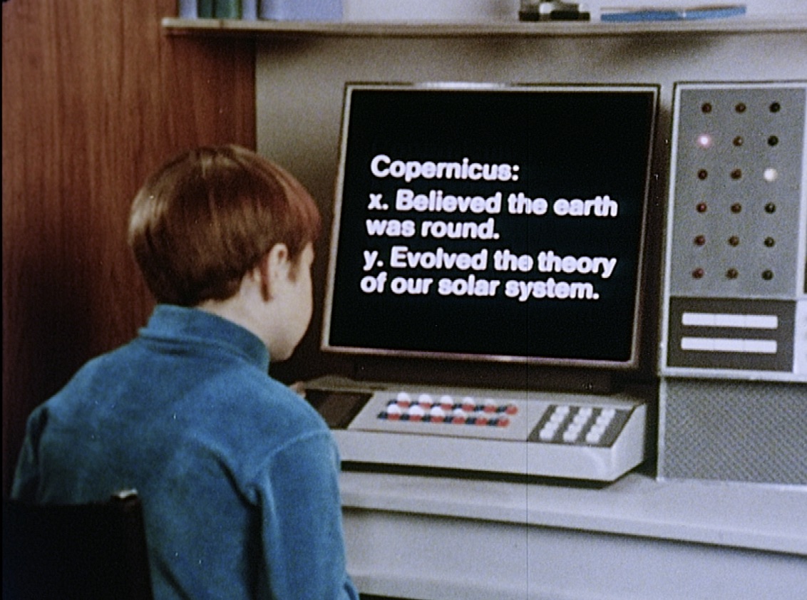 Kind Computerunterricht E-learning