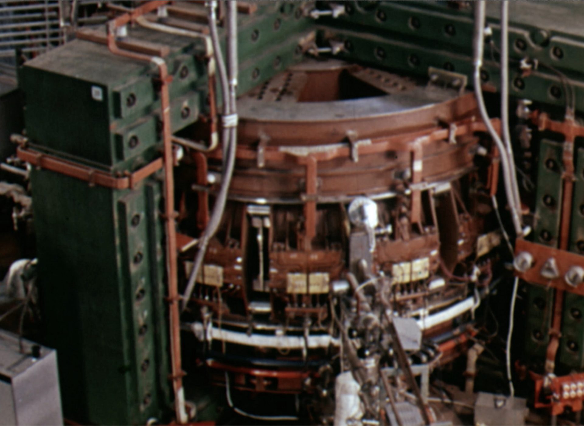 Tokamak