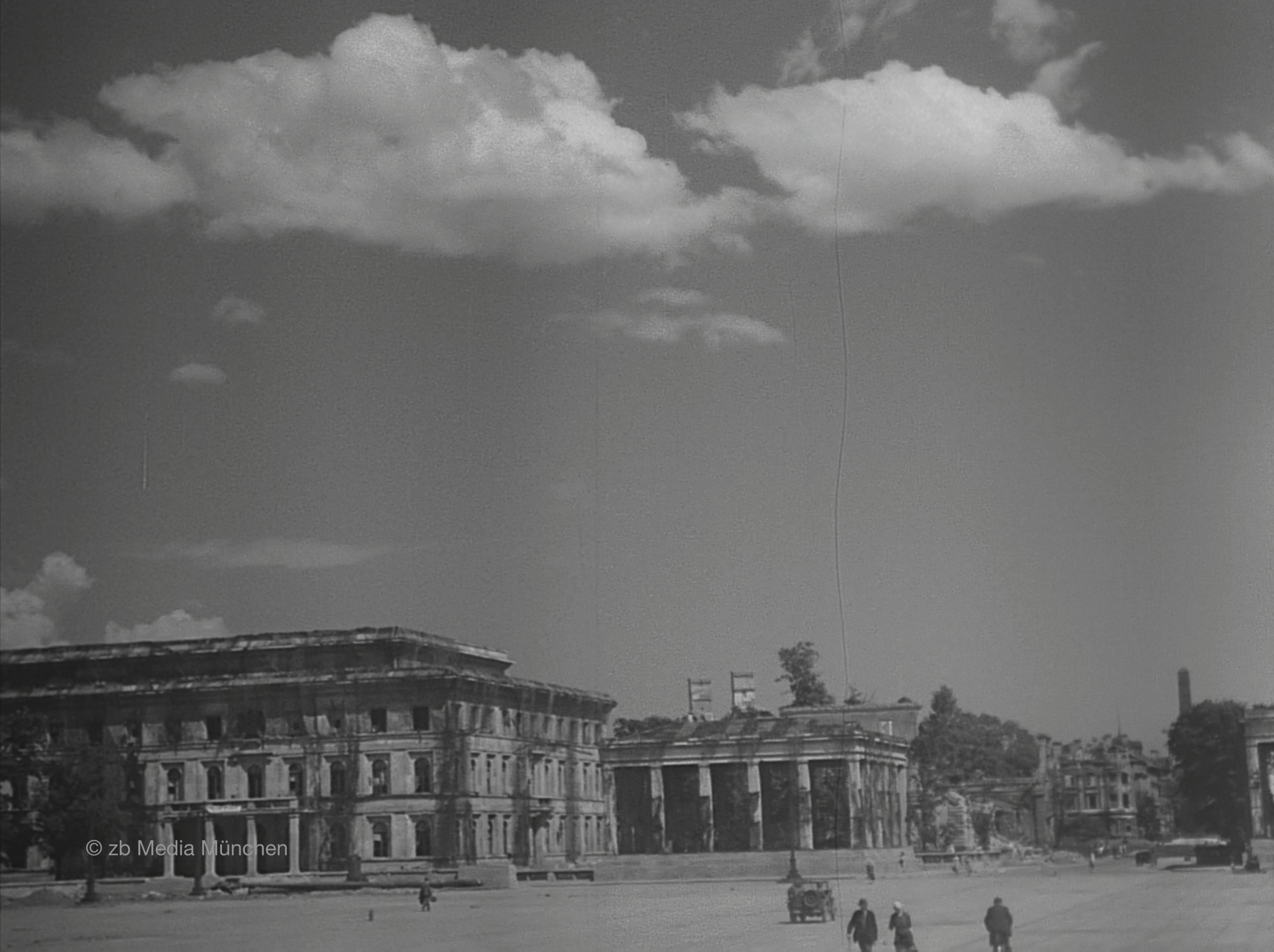 Arcisstrasse, Führerbau, München 5. Mai 1945